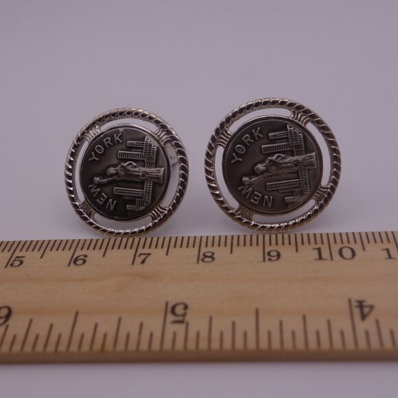 New York Statue of Liberty Cuff Links - Picture 10 of 11